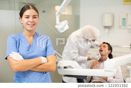 Young woman nurse in dental office Young woman nurse in dental office 122931382