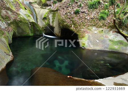 Ryuchin Falls (Ryuchin Shrine) [Uda City, Nara Prefecture] 122931669