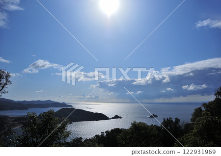 View of the Kii Channel from Banshoyama Observation Plaza [Yura Town, Hidaka District, Wakayama Prefecture] 122931969
