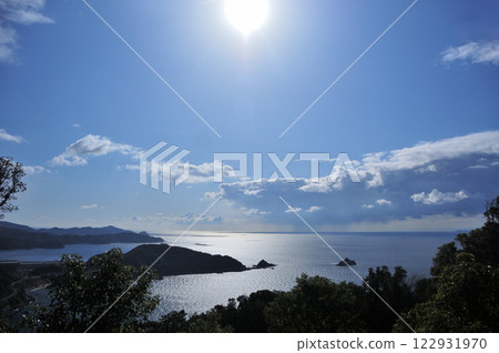 View of the Kii Channel from Banshoyama Observation Plaza [Yura Town, Hidaka District, Wakayama Prefecture] 122931970