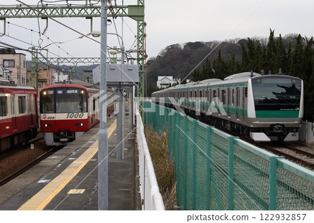 The newly completed Saikyo Line E233 series alongside the Keikyu Line 122932857