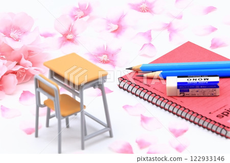 Spring/school entrance image 122933146