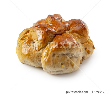 Walnut pan 122934299