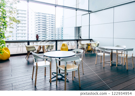 無人現代室內辦公室大堂休息室 122934954