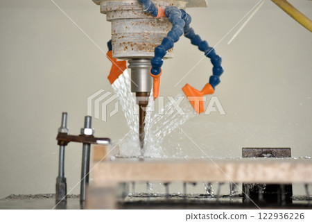 3D robot milling and sculpting stone 122936226