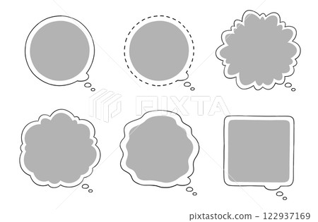 手繪漫畫風格的氣泡（獨白）：完美的圓形、風景、無邊框、透明 122937169