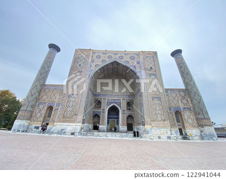 Registan Square 122941044