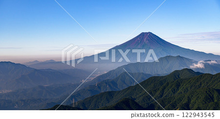 （山梨縣）夏季富士山和山脈的壯麗景色 - 唐原山 122943545