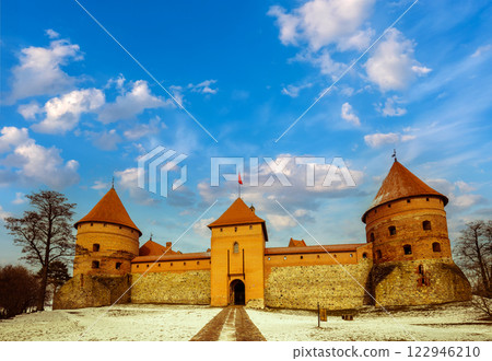 Path to ancient Trakai castle in winter, Lithuania. 122946210