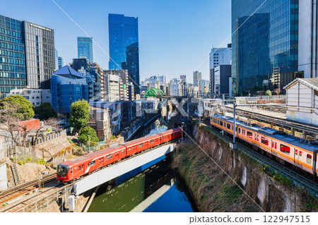Tokyo: Kanda River seen from Hijiri Bridge Tokyo: Kanda River seen from Hijiri Bridge 122947515