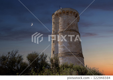 Phare des baleines, whale lighthouse,  ile de Re island, france 122948384
