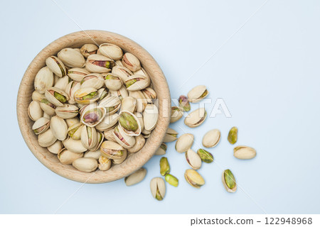 Pistachios 122948968