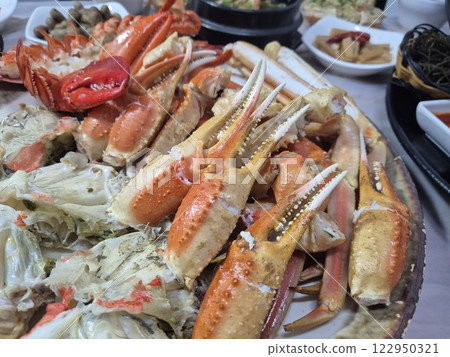 Korean seafood dishes. Korean king Crab and lobster Korean seafood dishes. Korean king Crab and lobster 122950321