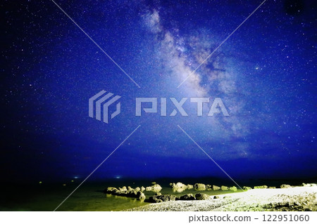 沖繩的壯麗景色：銀河 / 沖繩縣石垣市白保海灘 122951060