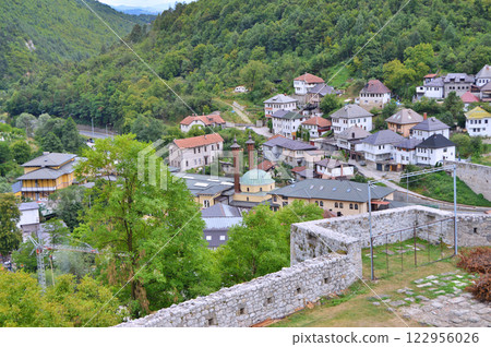 Travnik 122956026