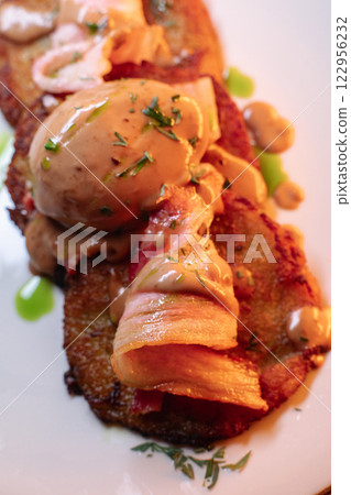 golden, crispy draniki, freshly cooked in the 122956232