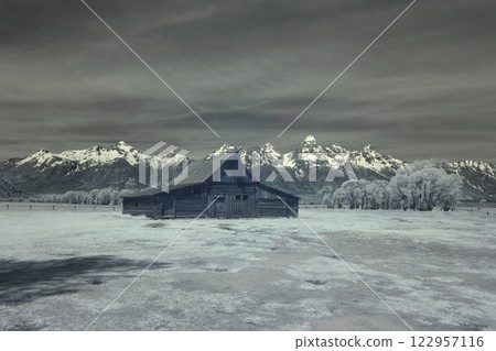 Great Tetons Mountains 122957116