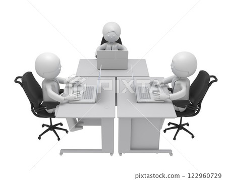 辦公室裡有很多辦公桌，商人在用筆記型電腦工作 122960729