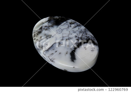 Dendritic Agate A stone that harbors landscapes Dendritic Agate A stone that harbors landscapes 122960769