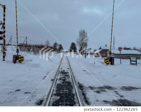 [Hokkaido] View from the JR Soya Main Line railroad crossing (Nayoro) 122962265