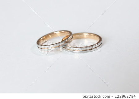 wedding ring wedding ring 122962784