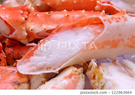 Sliced King Crab, Large Plate 122963664