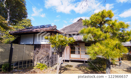 Winter in old houses Winter in old houses 122966637