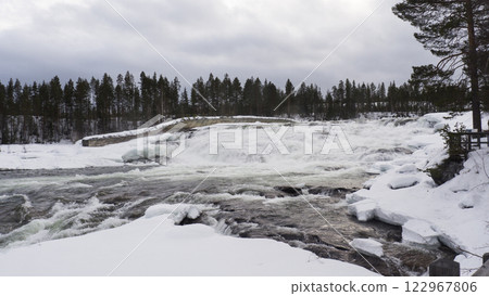 storforsen in winter 122967806