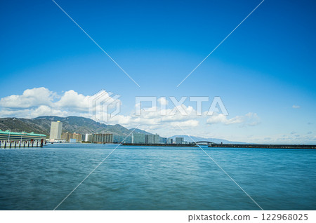 冬季的琵琶湖：從大津港眺望的風景 122968025