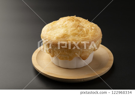 Pie stew, stew wrapped in pie Pie stew, stew wrapped in pie 122968334