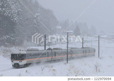大糸線和雪 122970094