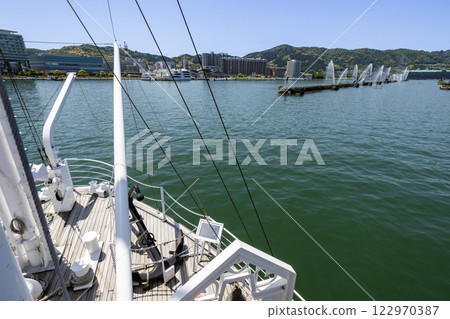 From the port where tourist boats cruise 122970387