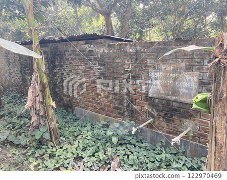 Abandoned buildings and unused facilities in the mountains of developing countries 122970469