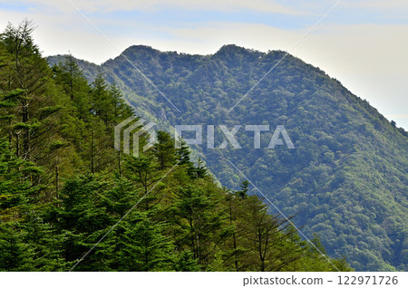 Onigatake and Setsugatake from Mt. Odake in the Misaka Mountains 122971726