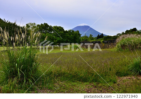 Mount Fuji covered in clouds in summer as seen from Neba in Fujikawaguchiko Town, Yamanashi Prefecture 122971940