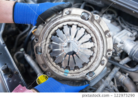 Car clutch pressure plate replacement 122973290