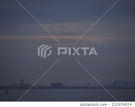 Blurred sky 122974024