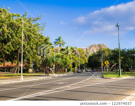 Honolulu Kalakaua Avenue and Diamond Head Honolulu Kalakaua Avenue and Diamond Head 122974037