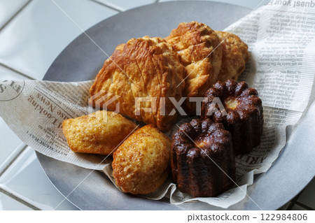 Assorted sweets 122984806