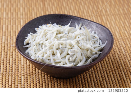 Shiugake fried shrimp 122985220