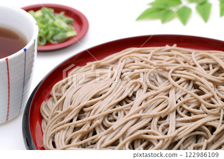 Zaru soba 122986109