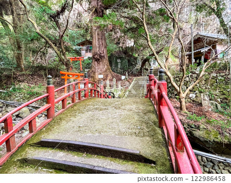 Saga, Ogi City, Kiyomizuyama Midakiji Temple Hochiin (Kiyomizu Kannon) 122986458