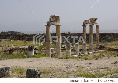 Temple of Apollo in Hierapolis, Pamukkale, Türkiye 122986760