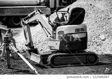 Construction site: Heavy equipment mini-yumbo 122986987