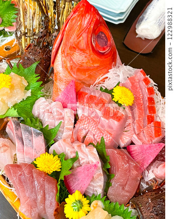 西伊豆戶田溫泉的華麗船形拼盤 122988321