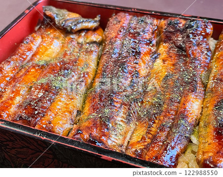 靜岡/三島特產：鰻魚蓋飯 122988550