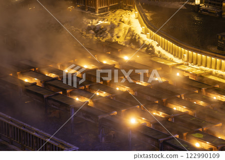 Night view of the Yubatake hot springs in Kusatsu onsen in winter 122990109