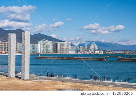 Winter scenery of Lake Biwa, view from Otsu Port 122990206