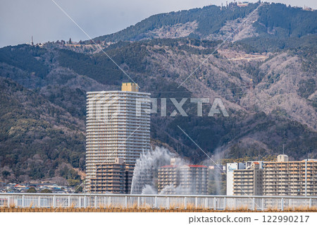 Winter scenery of Lake Biwa, view of Mt. Hiei, Lake Biwa Flower Fountain Winter scenery of Lake Biwa, view of Mt. Hiei, Lake Biwa Flower Fountain 122990217