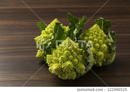 Romanesco on a board 122990520